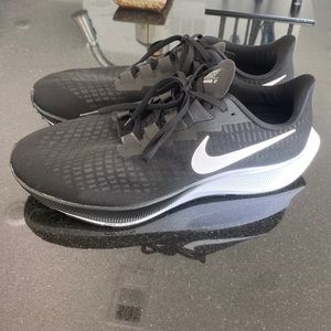 Nike Air Zoom Pegasus 37